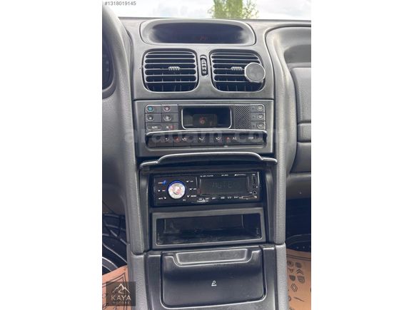 'KAYA' - 1996 - LAGUNA - 2.0 RXE - 60.000 KM