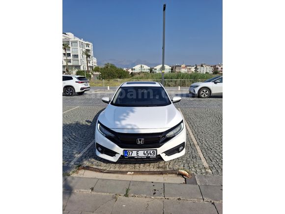 Sahibinden Honda Civic 1.5 i-VTEC RS 2019 Model