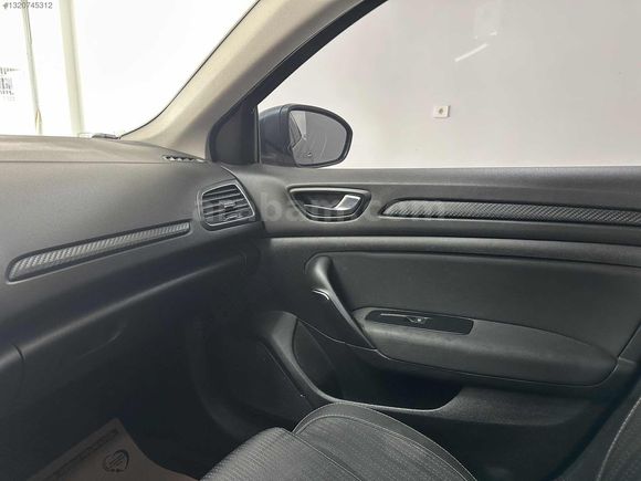 MVG AUTO' DAN-DEĞİŞENSİZ-BOYASIZ- MEGANE-1.5.DCI-TESLA EKRAN