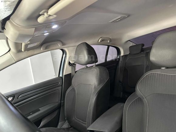 MVG AUTO' DAN-DEĞİŞENSİZ-BOYASIZ- MEGANE-1.5.DCI-TESLA EKRAN