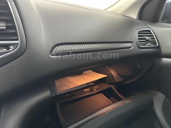 MVG AUTO' DAN-DEĞİŞENSİZ-BOYASIZ- MEGANE-1.5.DCI-TESLA EKRAN