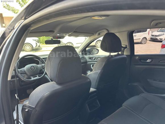 MVG AUTO' DAN-DEĞİŞENSİZ-BOYASIZ- MEGANE-1.5.DCI-TESLA EKRAN