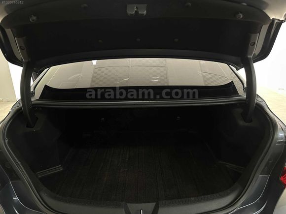 MVG AUTO' DAN-DEĞİŞENSİZ-BOYASIZ- MEGANE-1.5.DCI-TESLA EKRAN