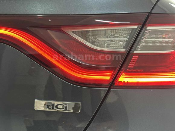 MVG AUTO' DAN-DEĞİŞENSİZ-BOYASIZ- MEGANE-1.5.DCI-TESLA EKRAN
