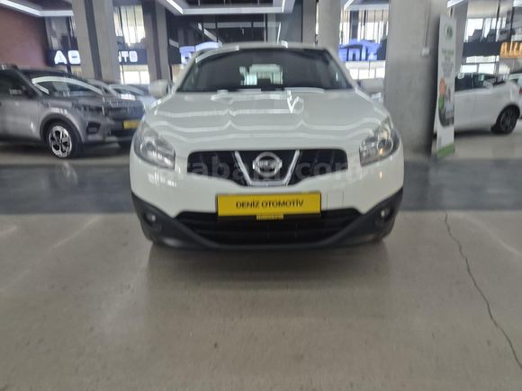 2011 BAKIMLI BOYASIZ NISSAN QASHQAI 1.6 TEKNA 