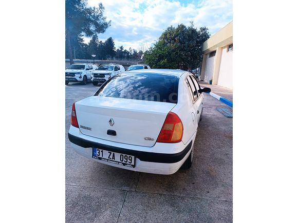 Sahibinden Renault Clio 1.4 2004 Model 
