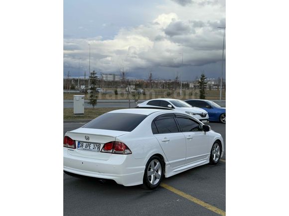 Sahibinden Honda Civic 1.6i VTEC Elegance 2012 Model 