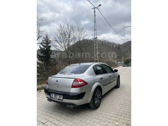 Sahibinden Renault Megane 1.5 dCi Authentique 2008 Model 