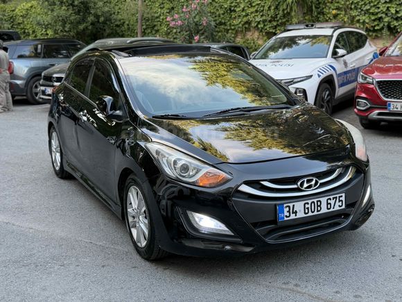 HYUNDAI i30 1.6 CRDI ELITE OTOMATİK | CAM TAVAN | FULL+FULL