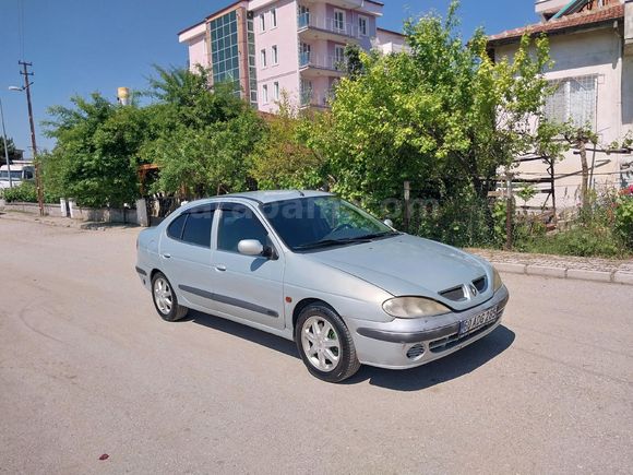 Galeriden Renault Megane 1.6 Alize 2004 Model Tokat