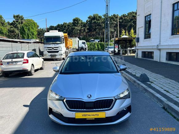 2023 MODEL SKODA SCALA OTOMATİK 65 BİN KMDE BAKIMLı