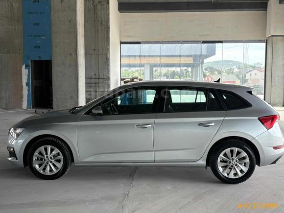 2023 MODEL SKODA SCALA OTOMATİK 65 BİN KMDE BAKIMLı