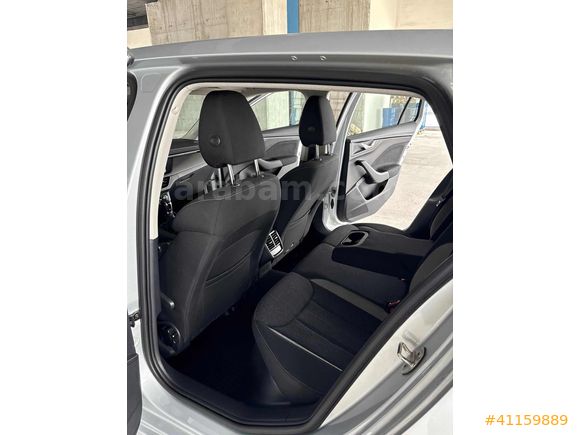 2023 MODEL SKODA SCALA OTOMATİK 65 BİN KMDE BAKIMLı