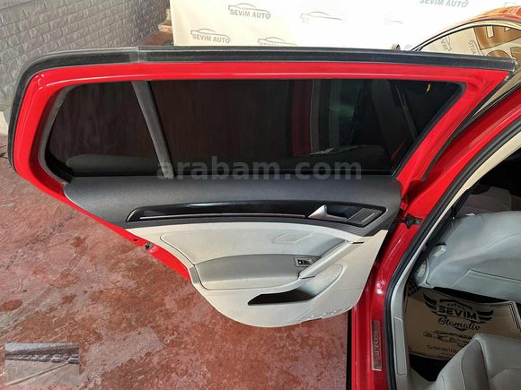 SEVİM AUTO'DAN GOLF 1.4TSI HİGHLİNE EMSALİNİN EN DOLUSU 165 KM