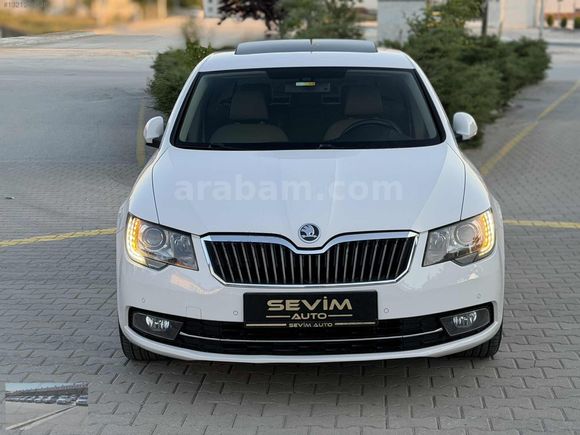/SEVİM AUTO'DAN/2013 SKODA SÜPERB 4KOLTUK ISITMA SUNROOF !