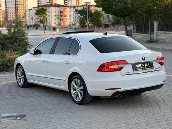 /SEVİM AUTO'DAN/2013 SKODA SÜPERB 4KOLTUK ISITMA SUNROOF !