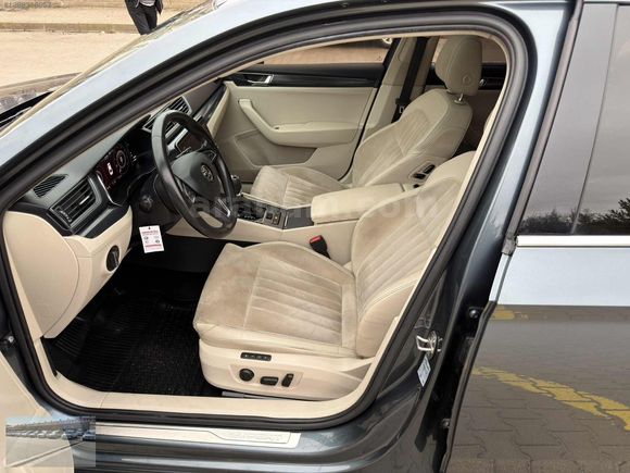/SEVİM AUTO'DAN/2019 HATASIZ SKODA SÜPERB CAM TAVAN PRESTİGE !