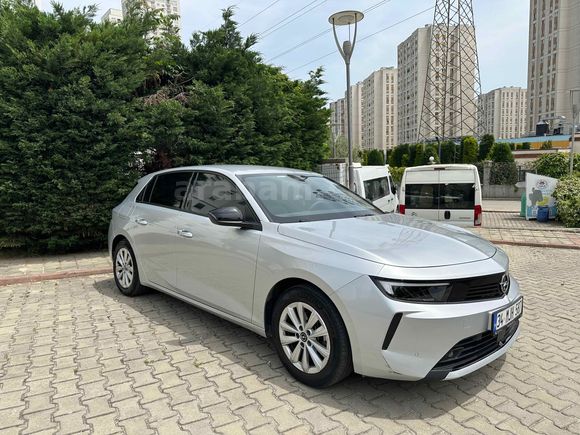 Sahibinden Opel Astra 1.2 T Edition 2024 Model  47000 km Gri (Gümüş)