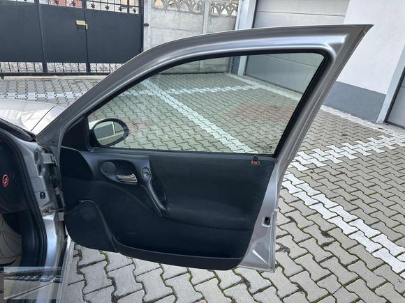 // SEVİM AUTO'DAN OPEL VECTRA 2001 1.6 16V COMFORT //