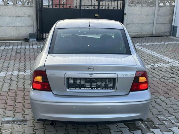 // SEVİM AUTO'DAN OPEL VECTRA 2001 1.6 16V COMFORT //