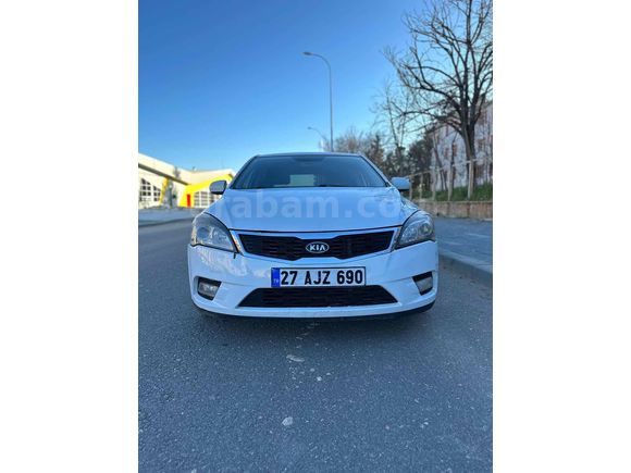 Sahibinden Kia Ceed 1.6 CRDi Concept SW 2010 Model 