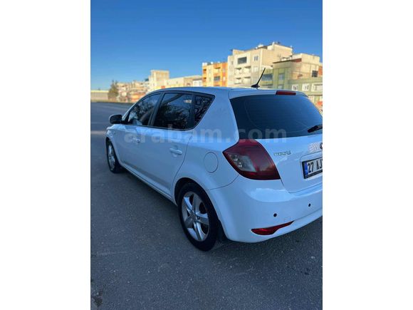 Sahibinden Kia Ceed 1.6 CRDi Concept SW 2010 Model 