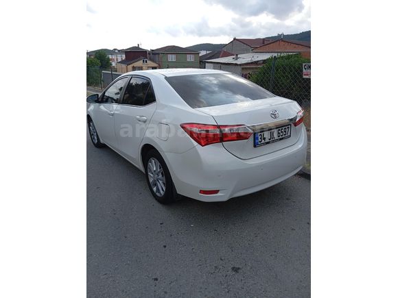 Sahibinden Toyota Corolla 1.4 D-4D Active 2014 Model  150.000 km Beyaz