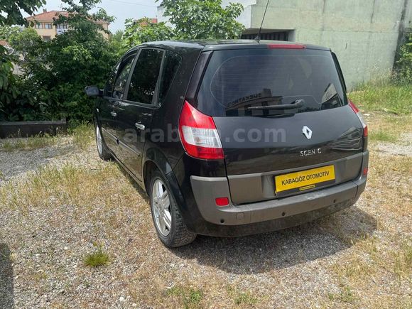 Kabagöz Otomotivden  Renault Scenic 1.6 Privilege 2006 Model Düzce