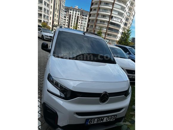 İlk Sahibinden Citroen Berlingo 1.5 BlueHDI Max XTR 2026 Şubat Ayı Trafiğe Çıkışlı 