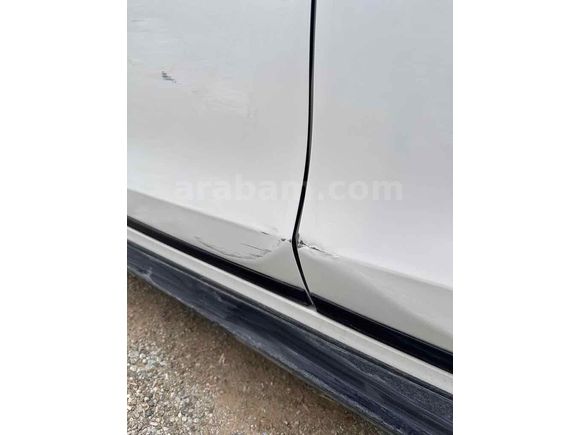Değişensiz. Servis bakımlı. Garantili. 30.000 km. 