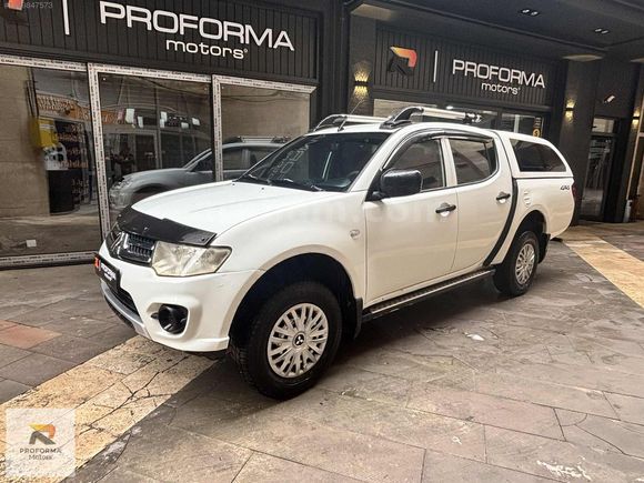 PROFORMA motors 2014 MİTSUBİSHİ L200 4x4 R/D LOCK INVİTE