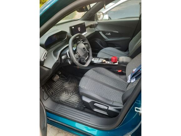 Sahibinden Peugeot 2008 1.2 PureTech Allure 2025 Model 