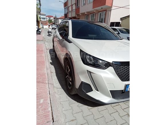 Sahibinden Peugeot 2008 1.2 PureTech Allure 2023 Model