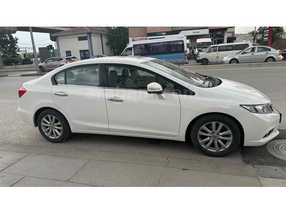 Sahibinden Honda Civic 1.6i VTEC Eco Elegance 2012 Model 