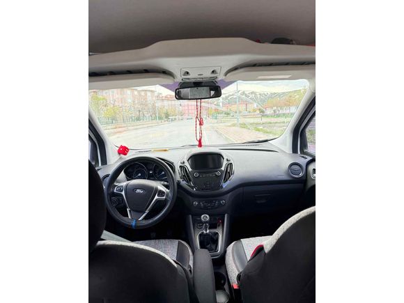 Sahibinden Ford Tourneo Courier 1.5 TDCi Titanium Plus 2019 Model 