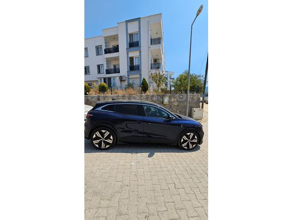 Sahibinden Renault Megane E-Tech Iconic 2023 Model 