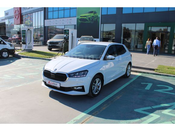 Skoda Fabia 1.0 TSİ PREMİUM