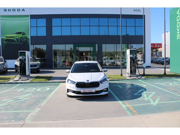 Skoda Fabia 1.0 TSİ PREMİUM
