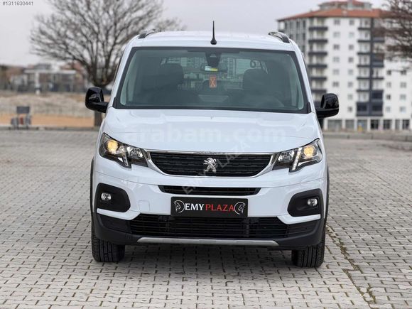 EMY PALAZADAN HATASIZ RİFTER