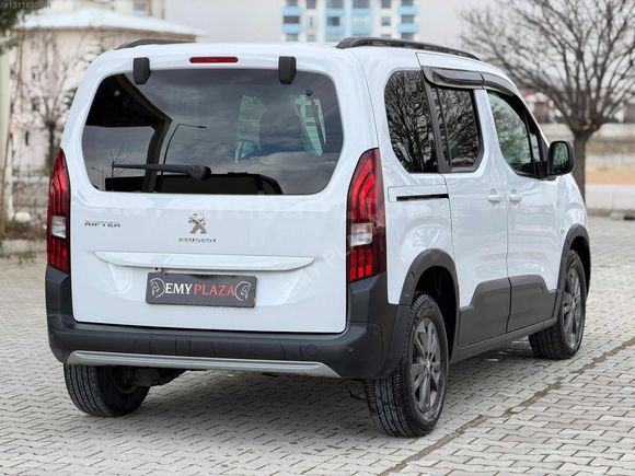EMY PALAZADAN HATASIZ RİFTER