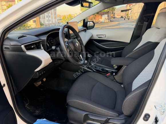 EMY PLAZADAN HATASIZ SIFIR KOKULU TOYOTA