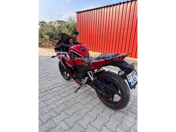 Sahibinden ihtiyaçtan satılık Honda CBR 250 R