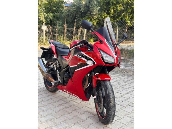 Sahibinden ihtiyaçtan satılık Honda CBR 250 R