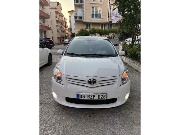 Sahibinden Toyota Auris 1.6 Elegant 2012 Model 