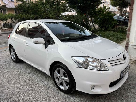Sahibinden Toyota Auris 1.6 Elegant 2012 Model 