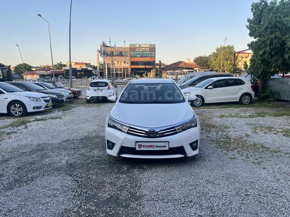 OTOMATİK Toyota Corolla 1.4 D-4D Touch 2013 Model Denizli