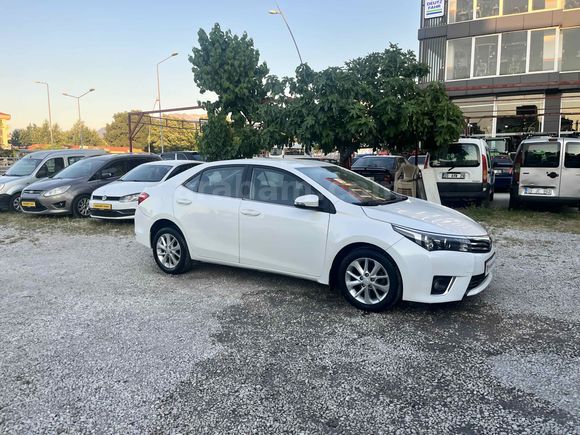 OTOMATİK Toyota Corolla 1.4 D-4D Touch 2013 Model Denizli