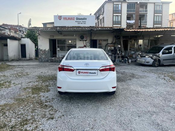 OTOMATİK Toyota Corolla 1.4 D-4D Touch 2013 Model Denizli