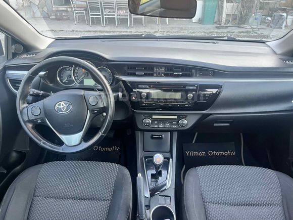 OTOMATİK Toyota Corolla 1.4 D-4D Touch 2013 Model Denizli