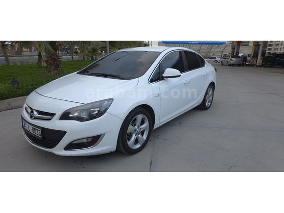 ASKERİ PERSONELDEN HATASIZ , BOYASIZ, ÇELİK SUBAPLI, FULL EKSTRALI OPEL ASTRA J 1.6 Benzin Lpg (2013)